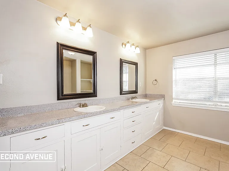 7608 Deaver Dr — Photo 10
