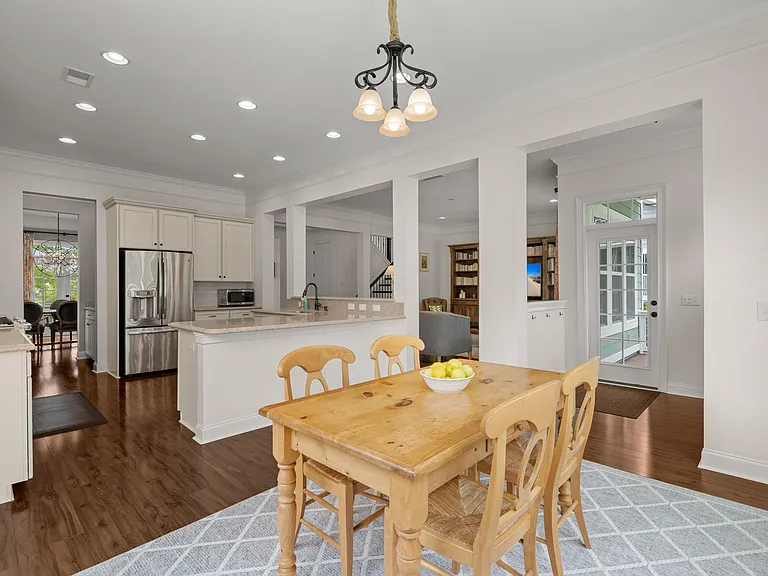 1467 Crane Creek Dr — Photo 8