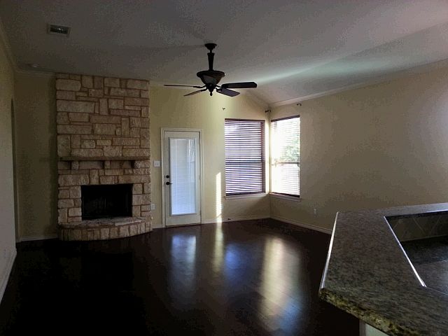 2nd image of 1474 Robinwood Ct