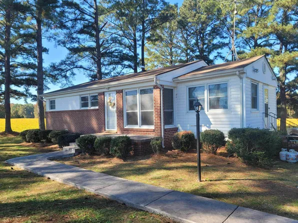511 Union Mill Rd, La Crosse, VA 23950