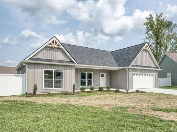 2298 Lopez Ct, Cookeville, TN 38506