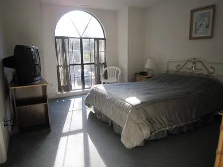 10 Rivers Ct — Photo 7
