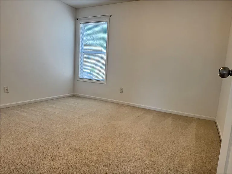 2326 Worrall Hill Dr — Photo 7