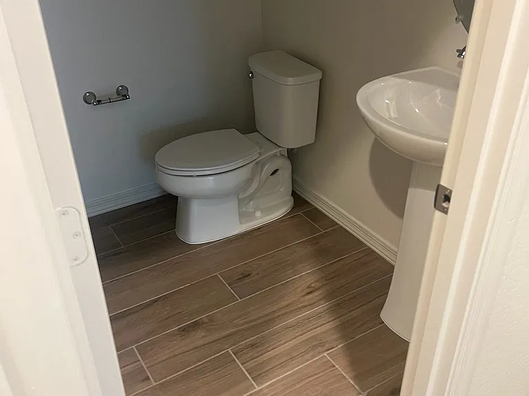 7224 S 33rd Ln — Photo 17