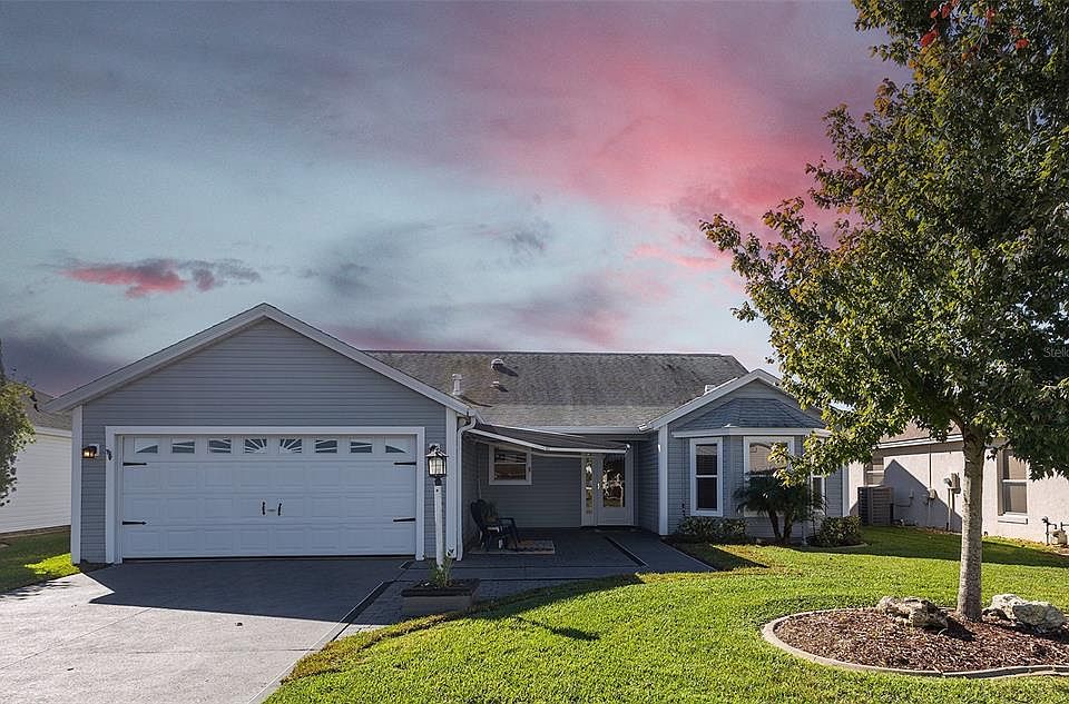 1st image of 3104 Burbank Ln