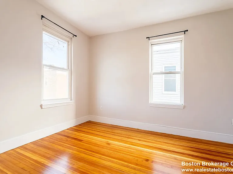 33 Edison Grn #3 — Photo 8