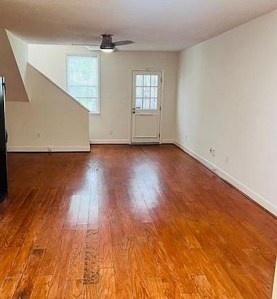 4th image of 2615 Laurel St