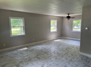 5473 Old Jacksonville Rd, Springfield, IL 62711