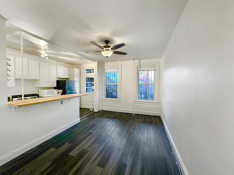 20 T St NE — Photo 11