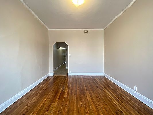 5th image of 2213 41st St #2
