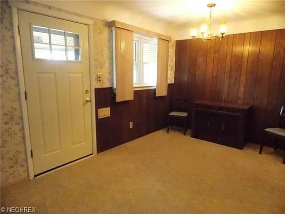 3rd image of 3206 Park Dr