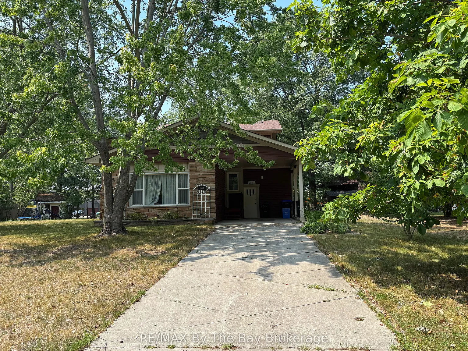 3 bed, $2,550 — Photo 1