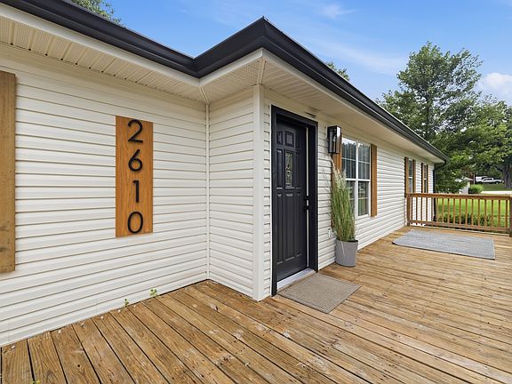 3rd image of 2610 E Epler Ave