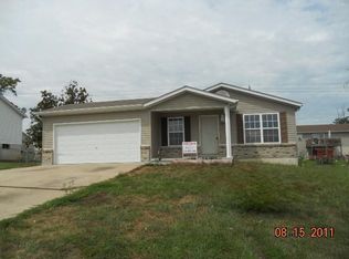 1120 Sleepy Hollow Dr, Troy, MO 63379