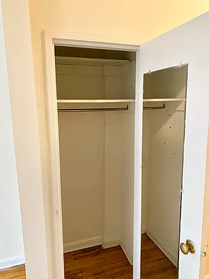 Rented by Paley Management | media 7