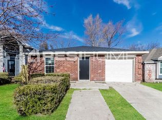 9423 Jill Ln, Dallas, TX 75227