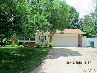 2nd image of 14 Oakrail Dr