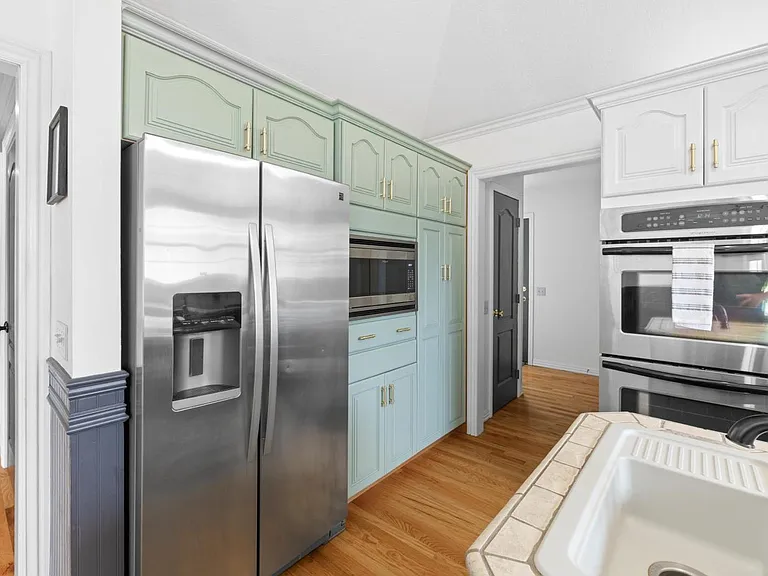 1704 Granada Dr — Photo 8