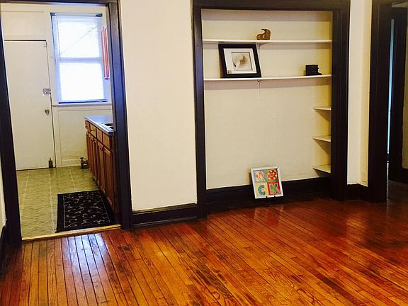 4th image of 10922 S Vernon Ave #2
