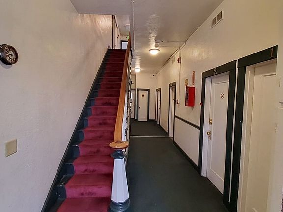 2nd image of 517-527 Scott St #5