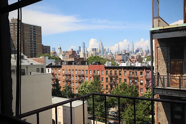 Rented by Vanderborgh Realty  | media 8