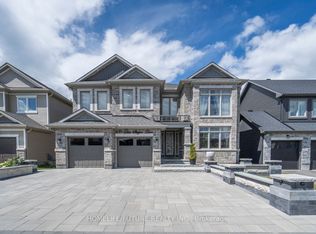 100 Dun Skipper Dr, Ottawa, ON K1X0G1