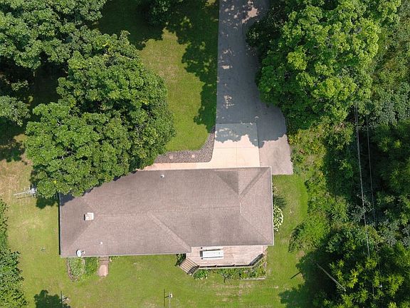 4th image of 1773 Borchert Rd