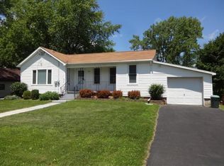 806 Willow St, Winneconne, WI 54986