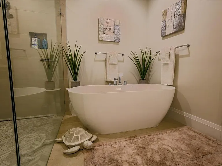 2910 W Barcelona St #604 — Photo 24