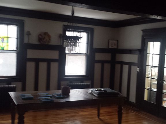 3rd image of 42 Ward Ave