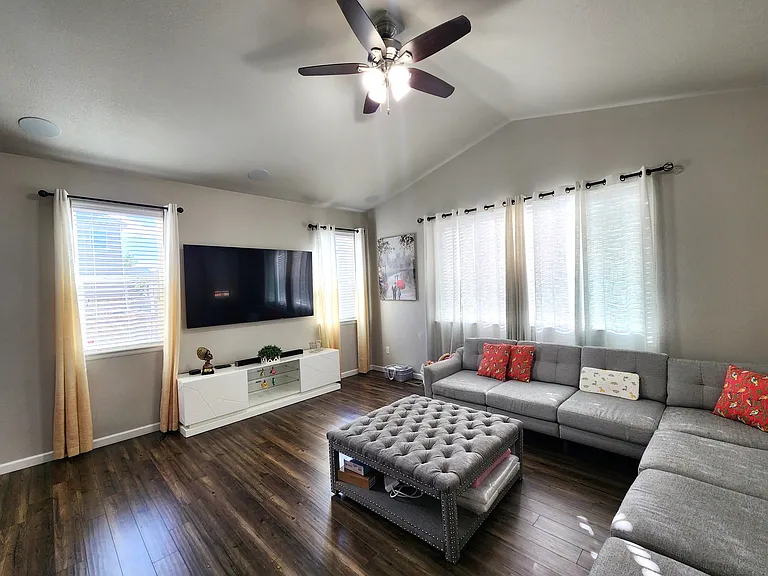 11863 Churchfield St — Photo 25