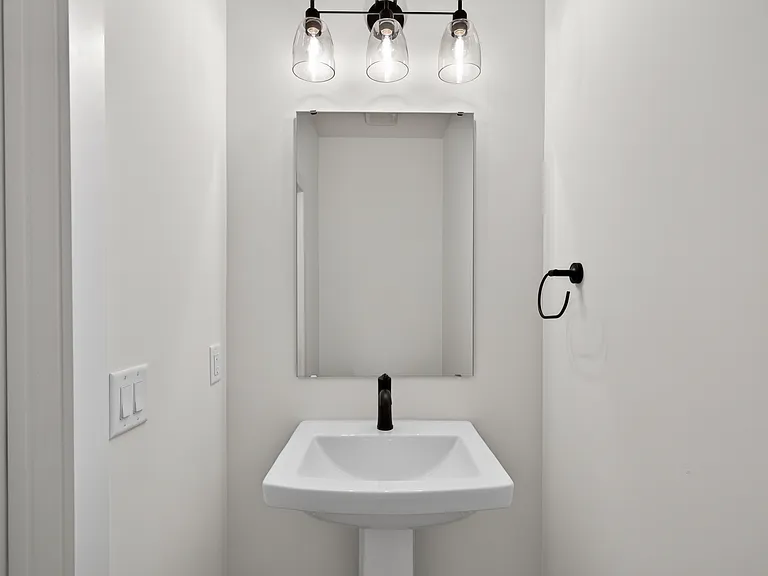 3006 Casting St — Photo 4