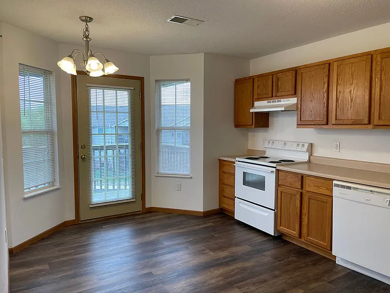 Brookside Manor- O'Fallon, IL — Photo 68