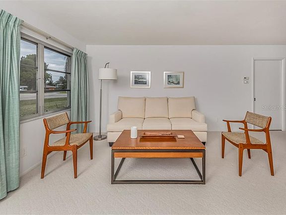 4th image of 777 Lemon Bay Dr