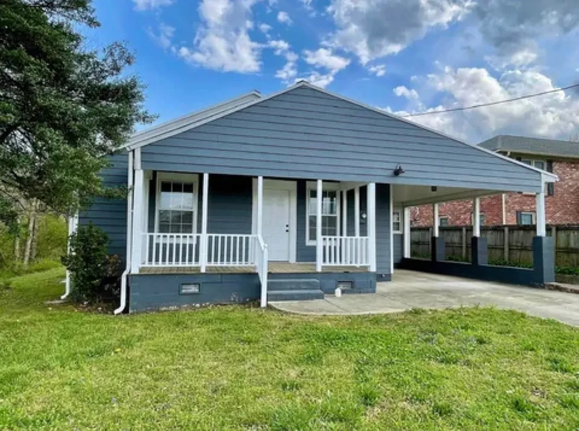 3 bed, 1449 sqft, $1,345 — Photo 1