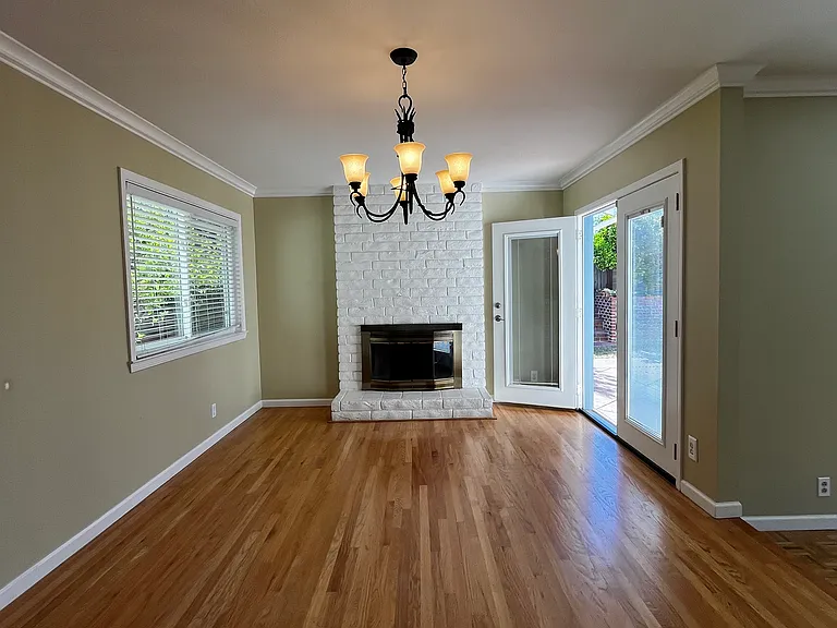 1014 Palisade Ct — Photo 5