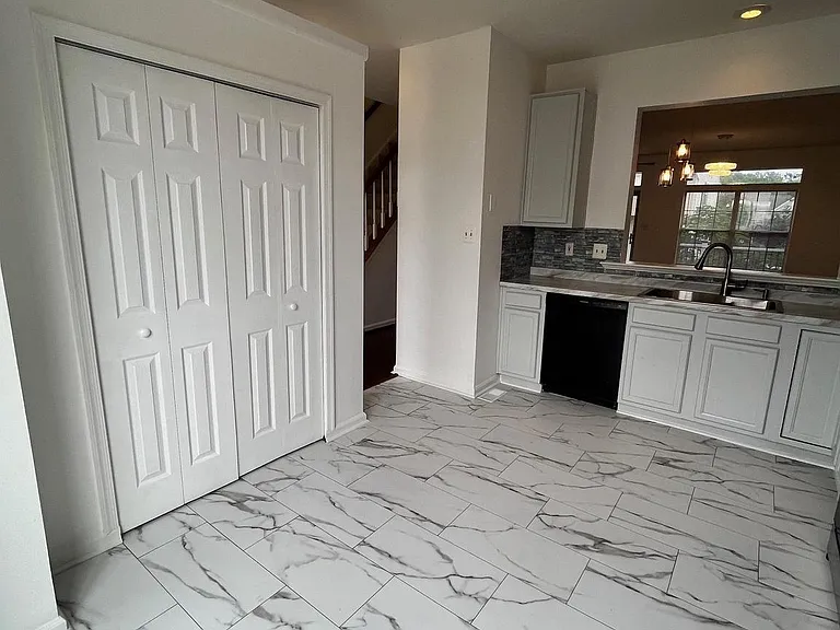 17367 Kildare Ln — Photo 6