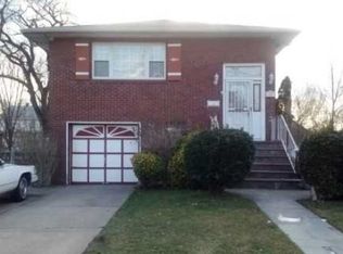 29 Meadowbrook Rd, Hempstead, NY 11550