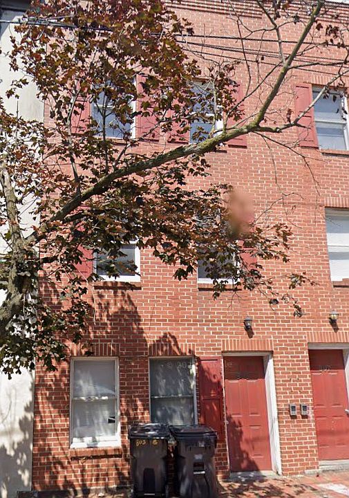 1st image of 805 N Madison St APT 2