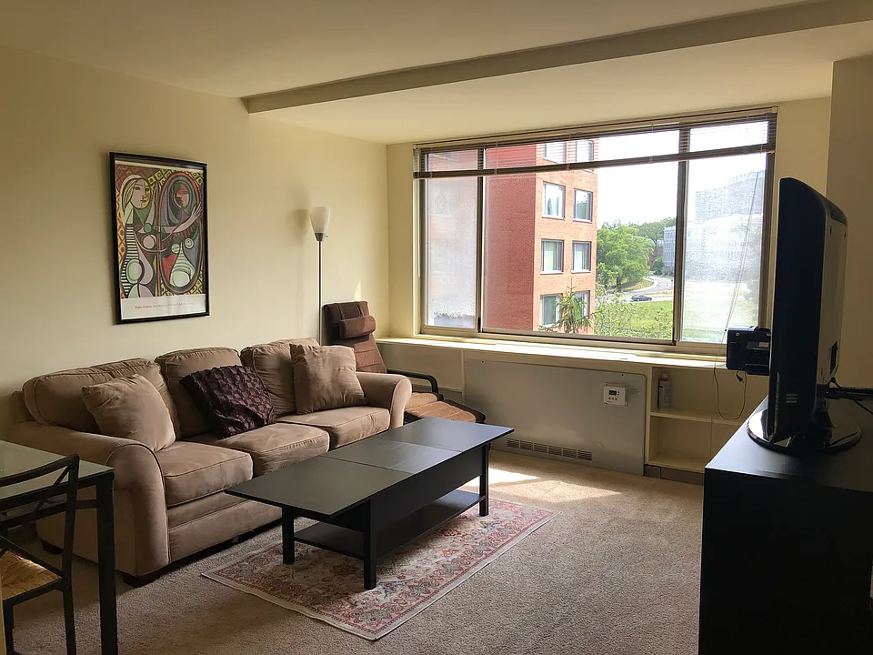 1111 Arlington Blvd #89