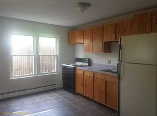 6 Forest St, Lewiston, ME 04240