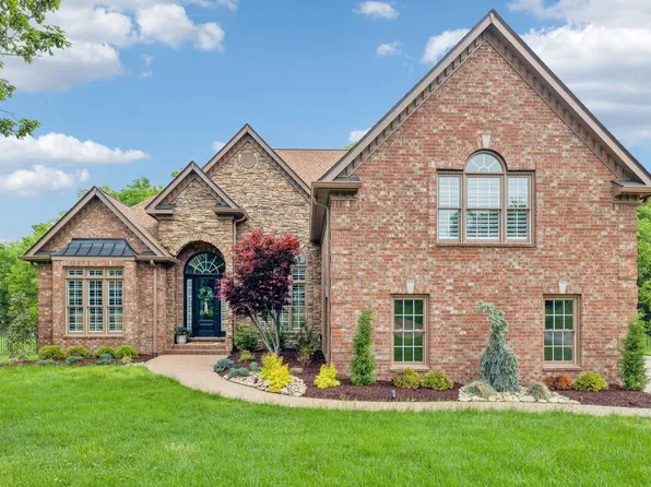 1204 Old Spring Trl, Arrington, TN 37014