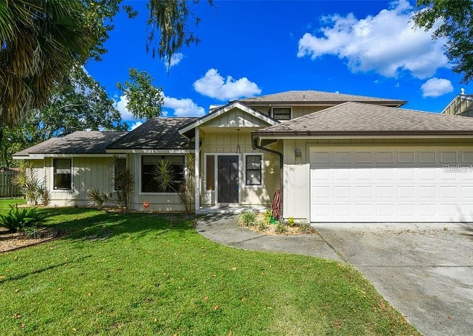 1st image of 4051 Woodview Dr