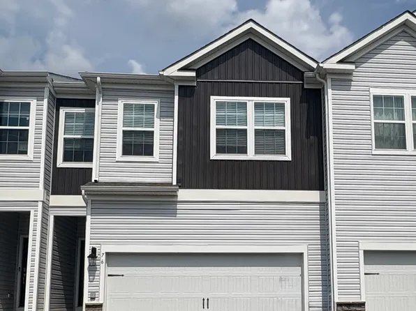76 Fonthill Ct #38, Quakertown, PA 18951