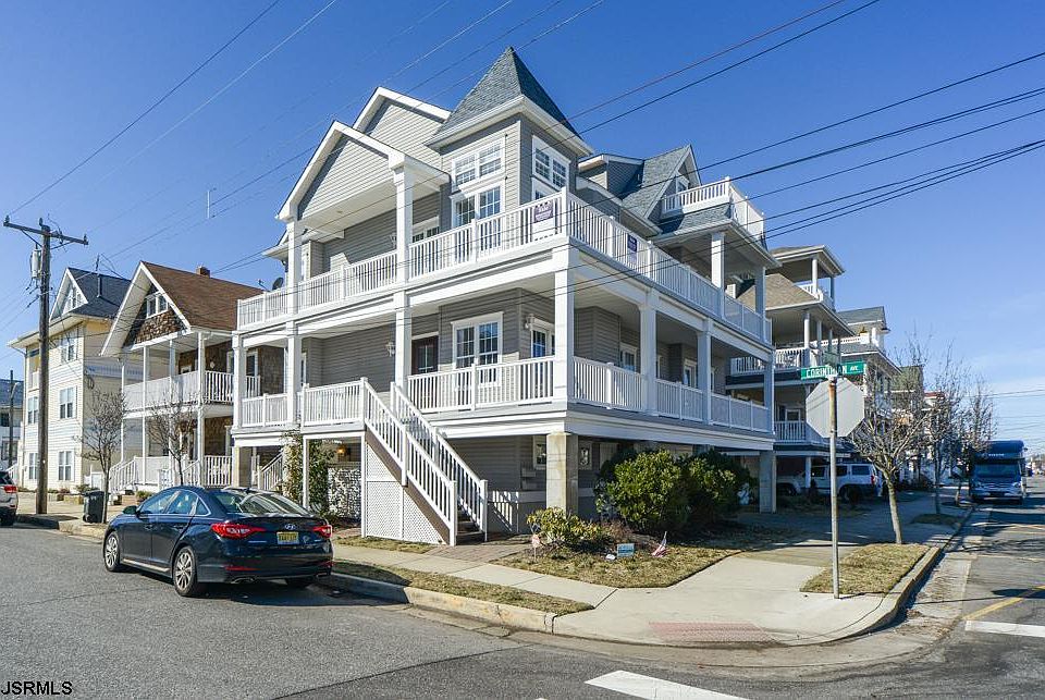 1st image of 868 Pennlyn Pl #2