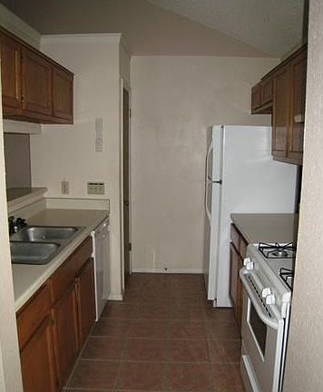 4th image of 12307 Patron Dr #A