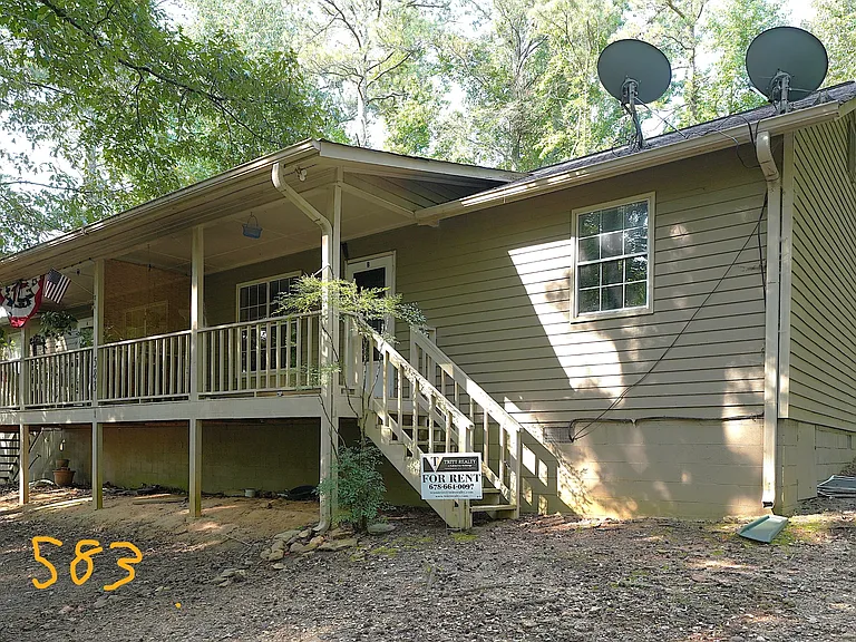 583 Center Point Rd #B — Photo 26