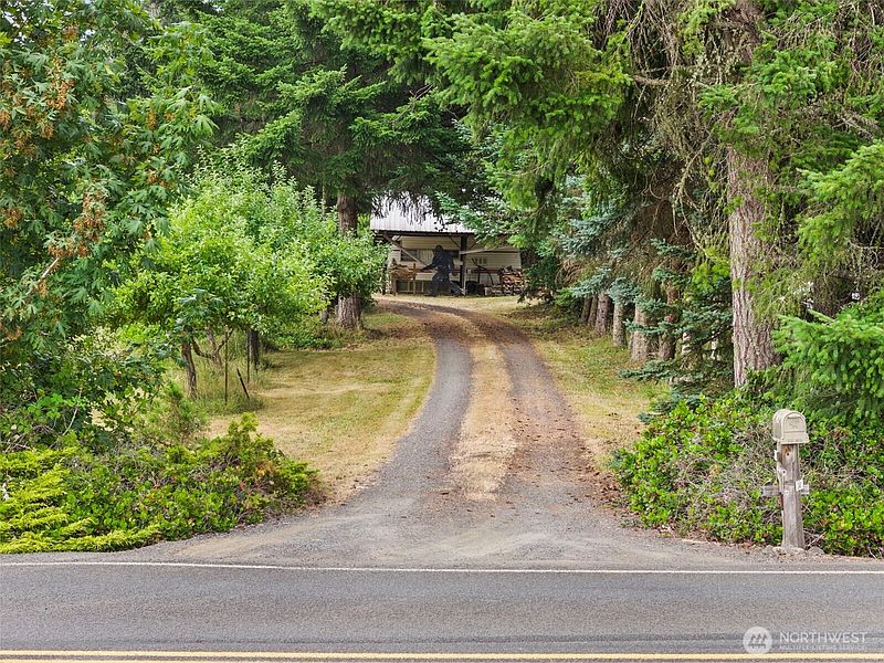 4th image of 341 Frogner Road