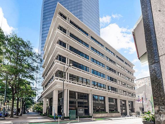 5th image of 139 S Tryon St