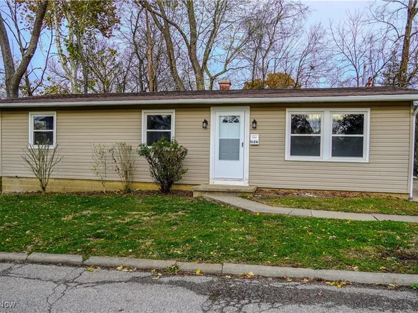 512 Maple St #A, Parkersburg, WV 26101